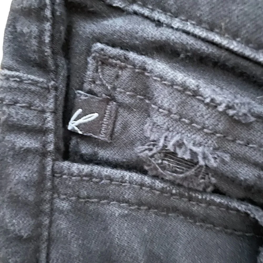 KanCan ~ Black Denim Cut off Shorts ~ size 24 - Picture 3 of 9